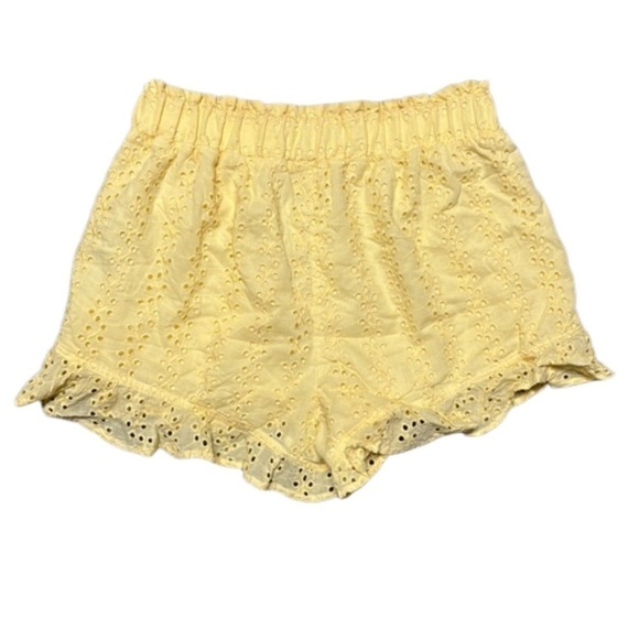 Hollister Yellow Eyelet Shorts - Picture 3 of 8
